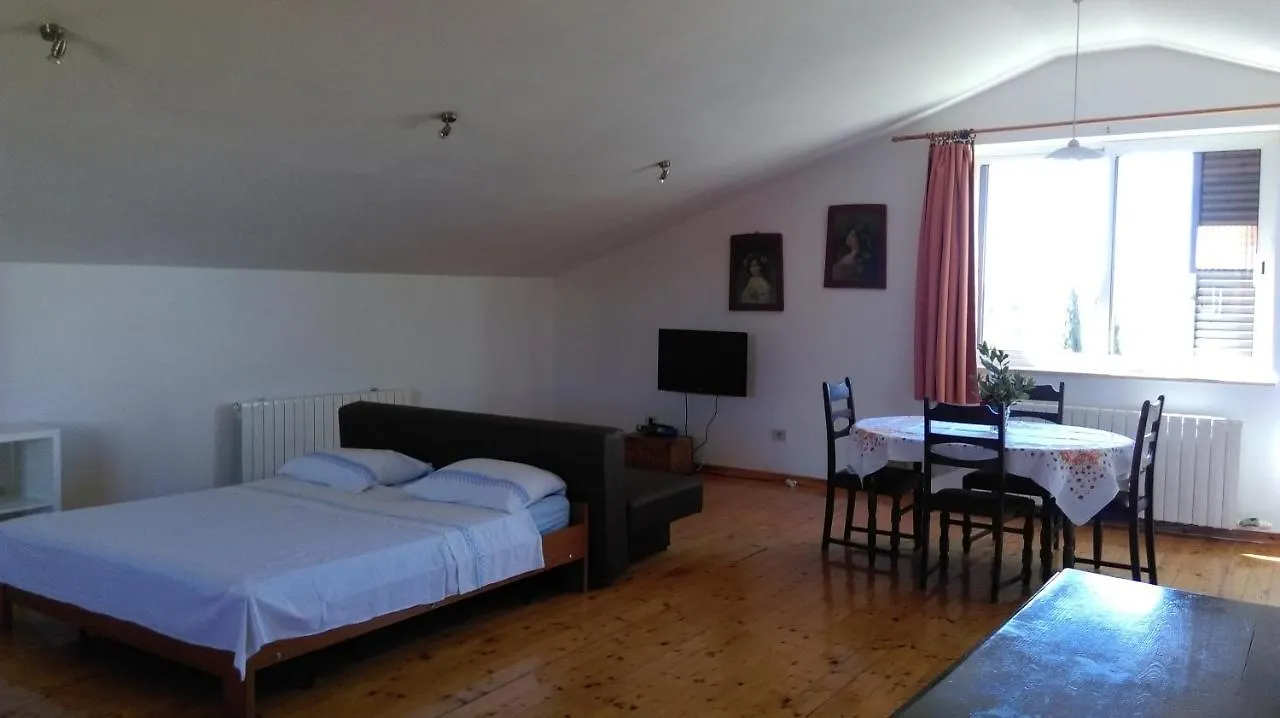 Apartment Elinor 2 Rovigno Croazia