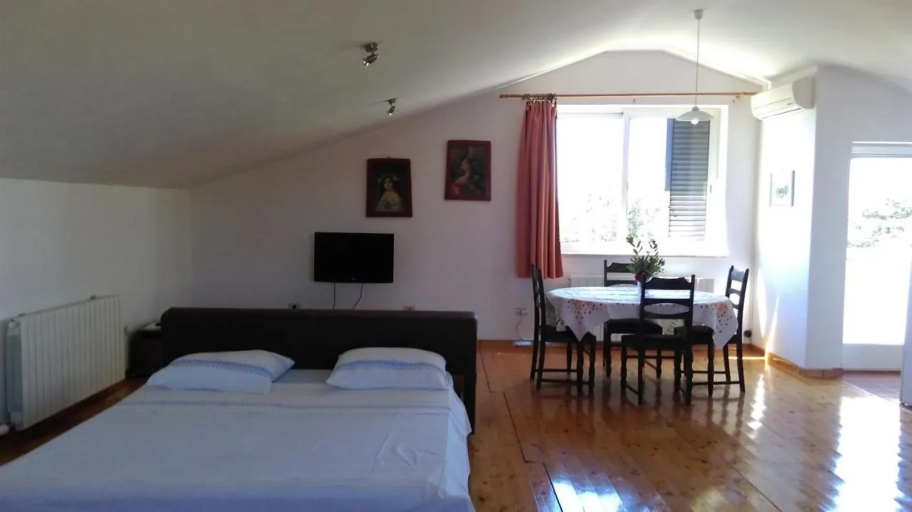Apartment Elinor 2 Rovigno
